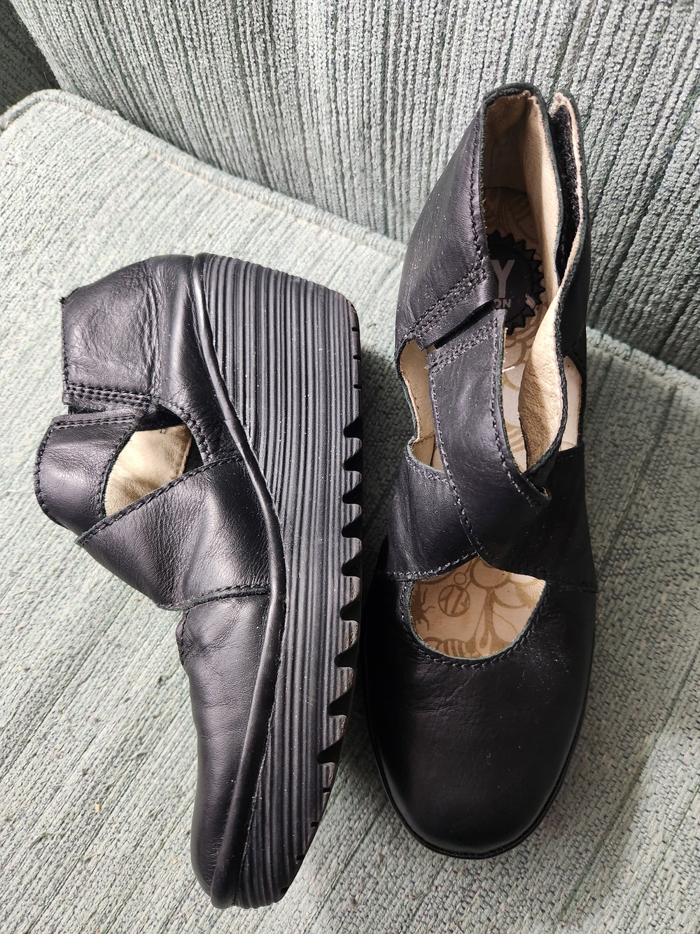 🍉Fly London Black Leather Platform Clog Mules